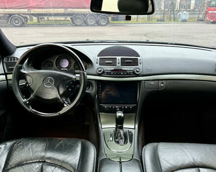 Черный Мерседес Е-Класс, объемом двигателя 3.2 л и пробегом 460 тыс. км за 7900 $, фото 35 на Automoto.ua