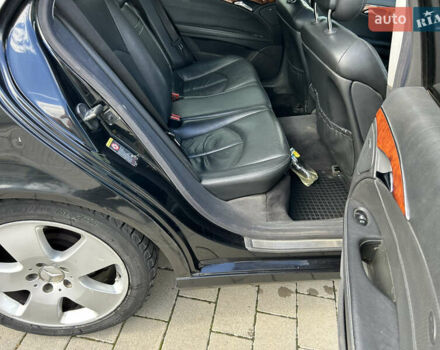 Черный Мерседес Е-Класс, объемом двигателя 3.2 л и пробегом 425 тыс. км за 5299 $, фото 29 на Automoto.ua