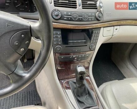 Чорний Мерседес Е-Клас, об'ємом двигуна 2.15 л та пробігом 307 тис. км за 7499 $, фото 12 на Automoto.ua