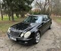Черный Мерседес Е-Класс, объемом двигателя 3.2 л и пробегом 340 тыс. км за 2850 $, фото 1 на Automoto.ua
