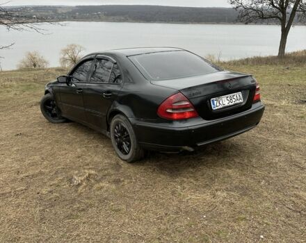 Чорний Мерседес Е-Клас, об'ємом двигуна 3.2 л та пробігом 231 тис. км за 2500 $, фото 2 на Automoto.ua