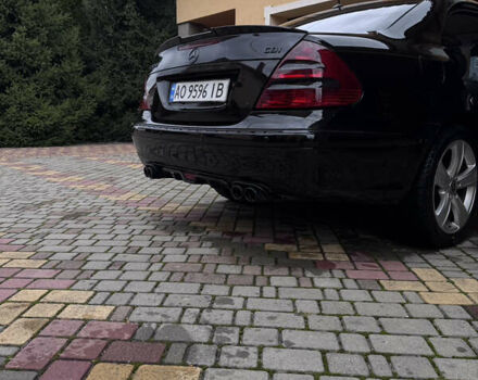 Черный Мерседес Е-Класс, объемом двигателя 3.2 л и пробегом 375 тыс. км за 8000 $, фото 8 на Automoto.ua