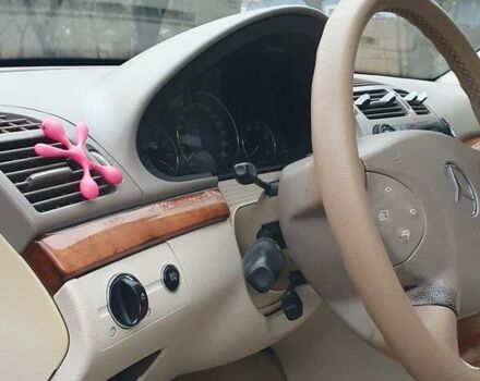 Черный Мерседес Е-Класс, объемом двигателя 2.7 л и пробегом 310 тыс. км за 5500 $, фото 35 на Automoto.ua