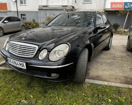 Черный Мерседес Е-Класс, объемом двигателя 3.22 л и пробегом 380 тыс. км за 8999 $, фото 1 на Automoto.ua