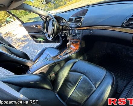 Мерседес Е-Класс 2003 в Арцизе на Automoto.ua Черный Мерседес Е-Класс, объемом двигателя 2.7 л и пробегом 250 тыс. км за 6600 $, фото 11 на Automoto.ua
