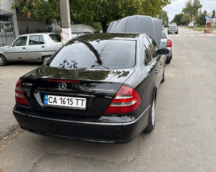 Черный Мерседес Е-Класс, объемом двигателя 1.8 л и пробегом 290 тыс. км за 5500 $, фото 4 на Automoto.ua