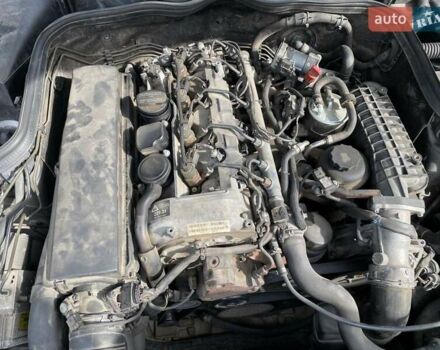 Чорний Мерседес Е-Клас, об'ємом двигуна 2.15 л та пробігом 307 тис. км за 7499 $, фото 15 на Automoto.ua