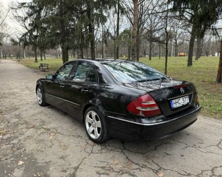 Черный Мерседес Е-Класс, объемом двигателя 3.2 л и пробегом 340 тыс. км за 2850 $, фото 3 на Automoto.ua