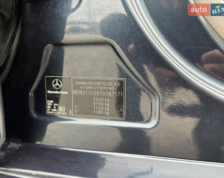 Черный Мерседес Е-Класс, объемом двигателя 3.22 л и пробегом 401 тыс. км за 6600 $, фото 46 на Automoto.ua