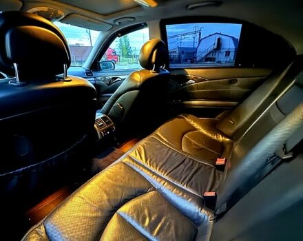 Черный Мерседес Е-Класс, объемом двигателя 3.2 л и пробегом 300 тыс. км за 4800 $, фото 2 на Automoto.ua