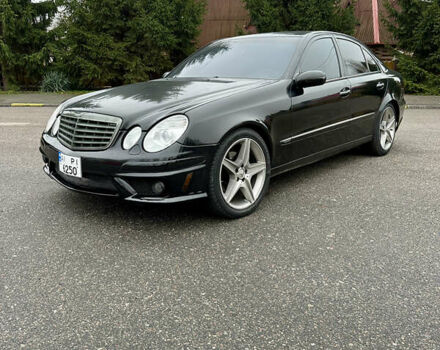 Черный Мерседес Е-Класс, объемом двигателя 3.2 л и пробегом 460 тыс. км за 7900 $, фото 6 на Automoto.ua