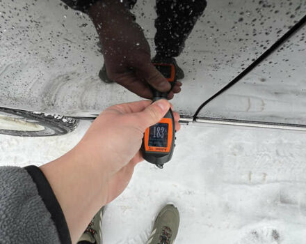 Черный Мерседес Е-Класс, объемом двигателя 2.7 л и пробегом 200 тыс. км за 7750 $, фото 103 на Automoto.ua