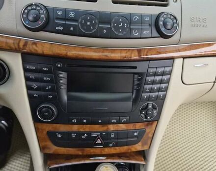 Чорний Мерседес Е-Клас, об'ємом двигуна 2.7 л та пробігом 203 тис. км за 10300 $, фото 34 на Automoto.ua