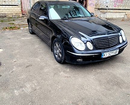 Чорний Мерседес Е-Клас, об'ємом двигуна 3.2 л та пробігом 312 тис. км за 6700 $, фото 1 на Automoto.ua