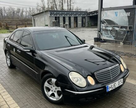 Черный Мерседес Е-Класс, объемом двигателя 2.2 л и пробегом 298 тыс. км за 2650 $, фото 1 на Automoto.ua