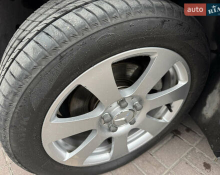 Черный Мерседес Е-Класс, объемом двигателя 1.8 л и пробегом 220 тыс. км за 6750 $, фото 31 на Automoto.ua