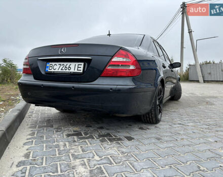 Черный Мерседес Е-Класс, объемом двигателя 3.22 л и пробегом 401 тыс. км за 6600 $, фото 7 на Automoto.ua