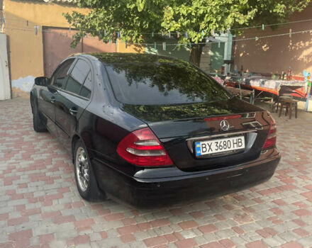 Черный Мерседес Е-Класс, объемом двигателя 2.2 л и пробегом 296 тыс. км за 6900 $, фото 19 на Automoto.ua