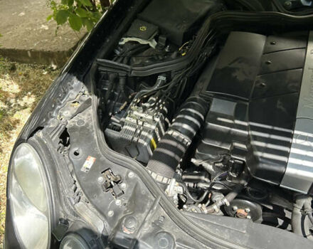 Черный Мерседес Е-Класс, объемом двигателя 2.6 л и пробегом 175 тыс. км за 7950 $, фото 12 на Automoto.ua