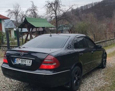 Черный Мерседес Е-Класс, объемом двигателя 2.7 л и пробегом 310 тыс. км за 5500 $, фото 10 на Automoto.ua