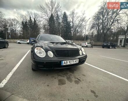 Черный Мерседес Е-Класс, объемом двигателя 3.2 л и пробегом 483 тыс. км за 5500 $, фото 5 на Automoto.ua