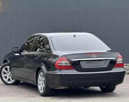 Черный Мерседес Е-Класс, объемом двигателя 1.8 л и пробегом 220 тыс. км за 6750 $, фото 3 на Automoto.ua