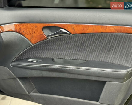 Черный Мерседес Е-Класс, объемом двигателя 1.8 л и пробегом 220 тыс. км за 6750 $, фото 19 на Automoto.ua