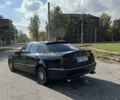 Черный Мерседес Е-Класс, объемом двигателя 2.6 л и пробегом 240 тыс. км за 5999 $, фото 2 на Automoto.ua