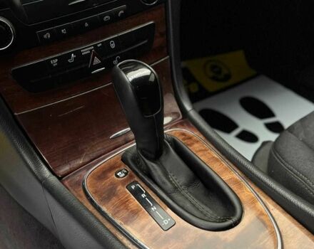 Черный Мерседес Е-Класс, объемом двигателя 2.2 л и пробегом 372 тыс. км за 5900 $, фото 15 на Automoto.ua