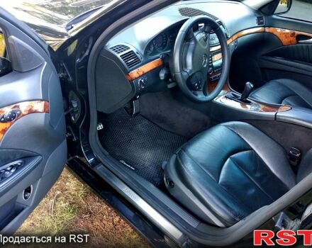 Чорний Мерседес Е-Клас, об'ємом двигуна 2.7 л та пробігом 415 тис. км за 5700 $, фото 4 на Automoto.ua