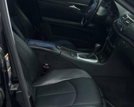 Чорний Мерседес Е-Клас, об'ємом двигуна 2.7 л та пробігом 265 тис. км за 5300 $, фото 12 на Automoto.ua