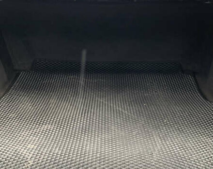 Чорний Мерседес Е-Клас, об'ємом двигуна 4.97 л та пробігом 351 тис. км за 9000 $, фото 25 на Automoto.ua