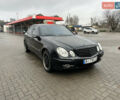 Чорний Мерседес Е-Клас, об'ємом двигуна 5 л та пробігом 250 тис. км за 8000 $, фото 1 на Automoto.ua