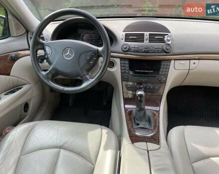 Чорний Мерседес Е-Клас, об'ємом двигуна 2.15 л та пробігом 307 тис. км за 7499 $, фото 9 на Automoto.ua