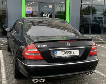 Чорний Мерседес Е-Клас, об'ємом двигуна 4.97 л та пробігом 351 тис. км за 9000 $, фото 7 на Automoto.ua
