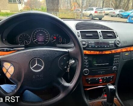 Чорний Мерседес Е-Клас, об'ємом двигуна 3.2 л та пробігом 312 тис. км за 6700 $, фото 6 на Automoto.ua