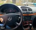 Чорний Мерседес Е-Клас, об'ємом двигуна 3.2 л та пробігом 312 тис. км за 6700 $, фото 6 на Automoto.ua