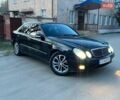 Черный Мерседес Е-Класс, объемом двигателя 3.2 л и пробегом 300 тыс. км за 7000 $, фото 1 на Automoto.ua