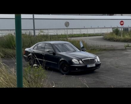 Черный Мерседес Е-Класс, объемом двигателя 2.7 л и пробегом 464 тыс. км за 6650 $, фото 7 на Automoto.ua