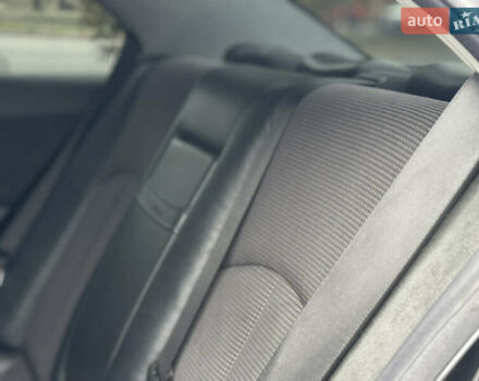 Черный Мерседес Е-Класс, объемом двигателя 1.8 л и пробегом 220 тыс. км за 6750 $, фото 15 на Automoto.ua