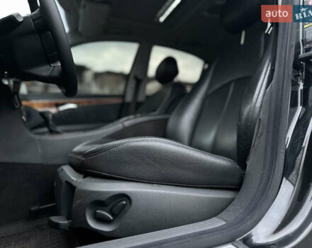 Черный Мерседес Е-Класс, объемом двигателя 3.22 л и пробегом 300 тыс. км за 6600 $, фото 8 на Automoto.ua