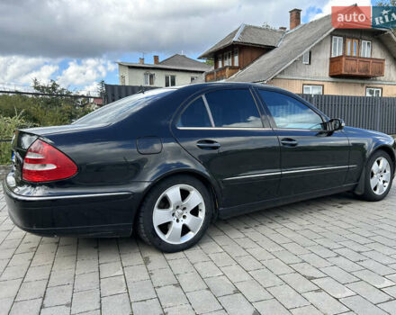 Черный Мерседес Е-Класс, объемом двигателя 3.2 л и пробегом 425 тыс. км за 5299 $, фото 13 на Automoto.ua