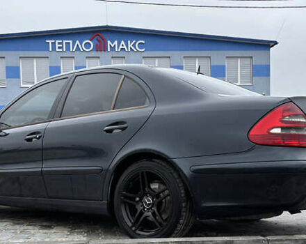 Черный Мерседес Е-Класс, объемом двигателя 3.22 л и пробегом 401 тыс. км за 6600 $, фото 10 на Automoto.ua