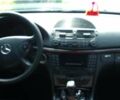 Черный Мерседес Е-Класс, объемом двигателя 2.1 л и пробегом 324 тыс. км за 6000 $, фото 5 на Automoto.ua