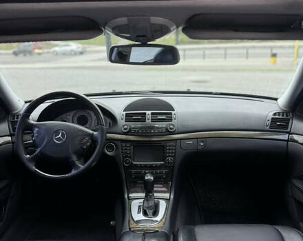 Чорний Мерседес Е-Клас, об'ємом двигуна 2.7 л та пробігом 265 тис. км за 5300 $, фото 15 на Automoto.ua
