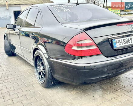 Черный Мерседес Е-Класс, объемом двигателя 2.7 л и пробегом 450 тыс. км за 6500 $, фото 6 на Automoto.ua