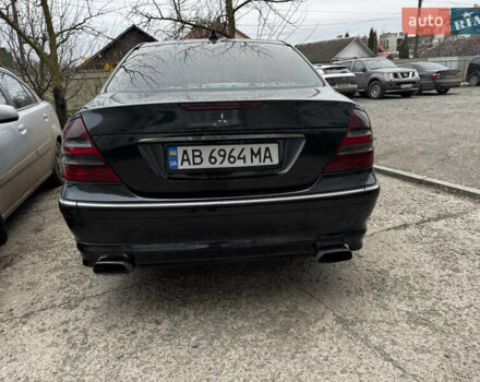 Черный Мерседес Е-Класс, объемом двигателя 3.22 л и пробегом 380 тыс. км за 8999 $, фото 4 на Automoto.ua