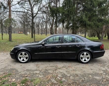 Черный Мерседес Е-Класс, объемом двигателя 3.2 л и пробегом 340 тыс. км за 2850 $, фото 2 на Automoto.ua
