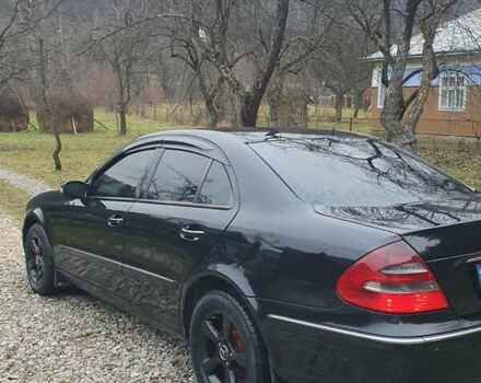 Черный Мерседес Е-Класс, объемом двигателя 2.7 л и пробегом 310 тыс. км за 5500 $, фото 7 на Automoto.ua