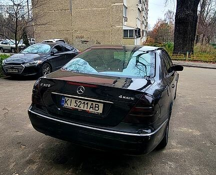 Чорний Мерседес Е-Клас, об'ємом двигуна 3.2 л та пробігом 312 тис. км за 6700 $, фото 2 на Automoto.ua